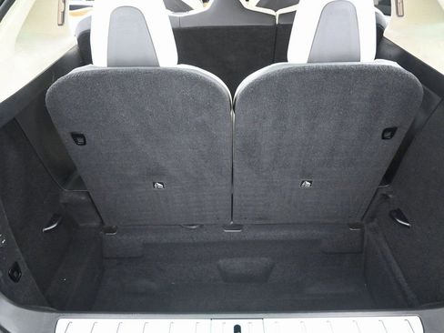 Used 2019 Tesla Model X 100D image 31