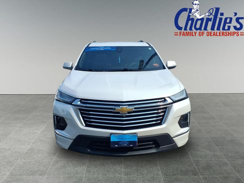 Used 2023 Chevrolet Traverse Premier AWD/4WD image 2