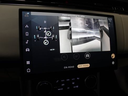 Used 2023 Land Rover Range Rover SE image 61