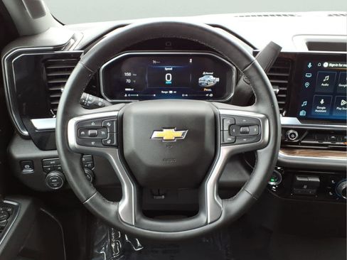 Used 2026 Chevrolet Silverado 1500 LT image 17