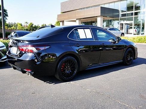 Used 2023 Toyota Camry SE FWD image 9