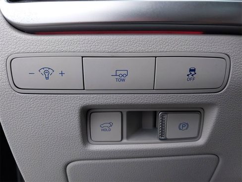 Used 2024 Hyundai Palisade Limited image 22