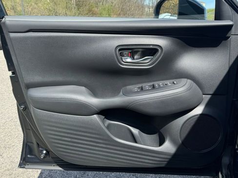 Used 2024 Honda HR-V LX image 13