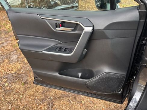 Used 2025 Toyota RAV4 XLE w/ Weather Package FWD image 18