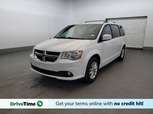 Used 2018 Dodge Grand Caravan SXT FWD image 1
