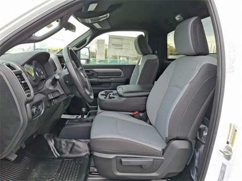 New 2024 RAM 3500 Tradesman image 10