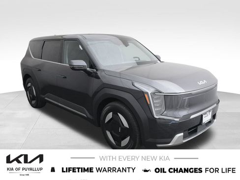 New 2026 Kia EV9 Light RWD image 3