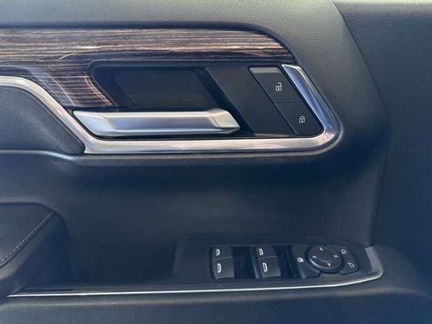 Certified 2024 GMC Sierra 1500 Elevation image 24