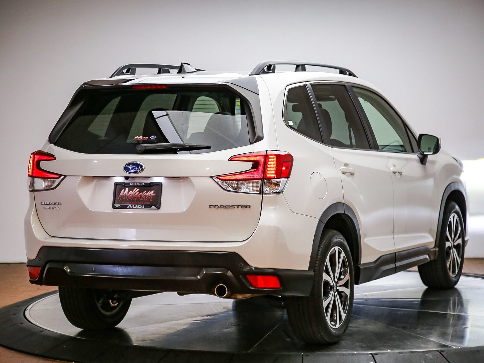 Used 2024 Subaru Forester Limited AWD/4WD image 5