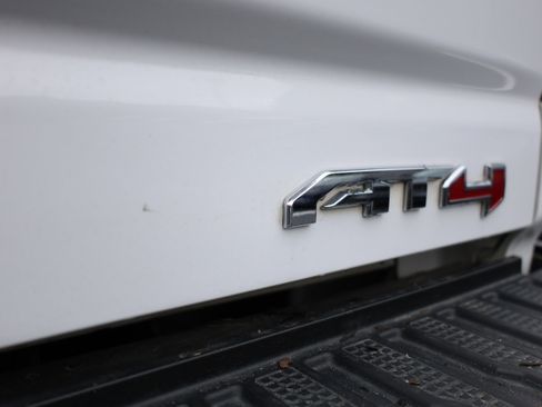 Used 2020 GMC Sierra 2500 AT4 w/ AT4 Premium Package AWD/4WD image 34