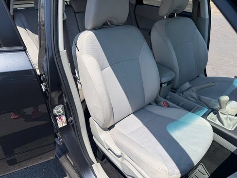 Used 2013 Subaru Forester 2.5X Premium w/ Popular Pkg 1 AWD/4WD image 20