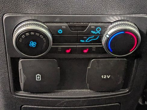 Certified 2024 Ford Explorer Limited image 23