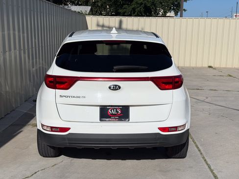 Used 2019 Kia Sportage LX FWD image 6