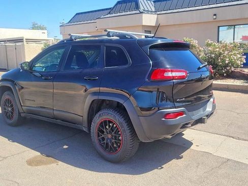 Used 2015 Jeep Cherokee Trailhawk w/ Comfort/Convenience Group image 4