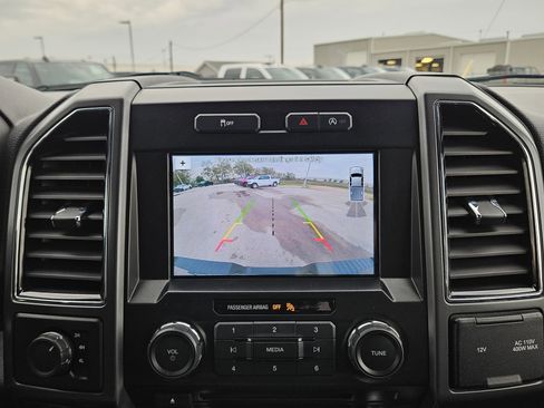 Used 2018 Ford F150 XLT w/ Equipment Group 302A Luxury image 18