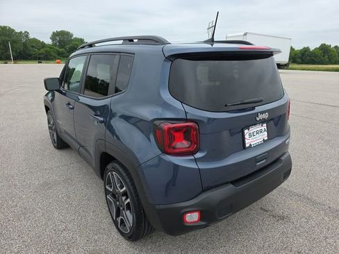 Used 2020 Jeep Renegade Latitude w/ Popular Equipment Group FWD image 11