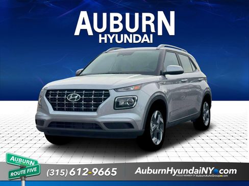 New 2026 Hyundai Venue SEL FWD image 1