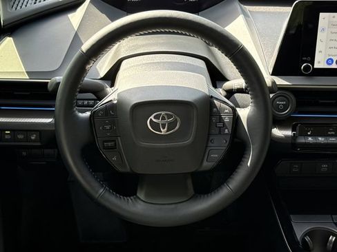 Used 2023 Toyota Prius XLE FWD image 15