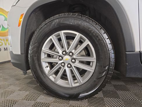 Used 2022 Chevrolet Traverse LT AWD/4WD image 33