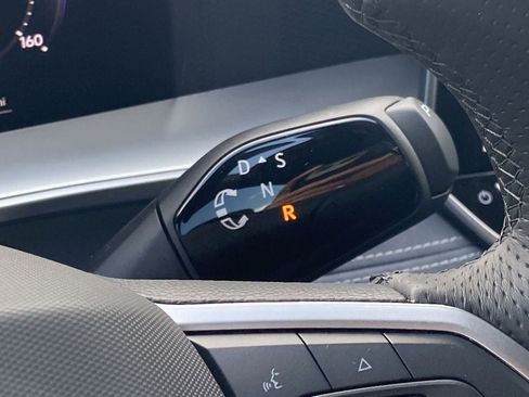 New 2026 Volkswagen Tiguan SE R-Line image 26