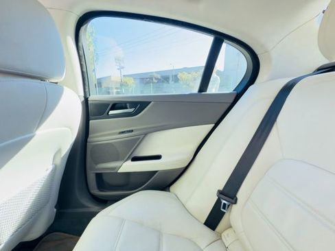 Used 2017 Jaguar XE Prestige image 28