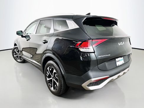 Used 2024 Kia Sportage EX AWD/4WD image 5