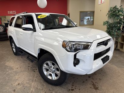 Used 2024 Toyota 4Runner SR5 Premium w/ Moonroof Package