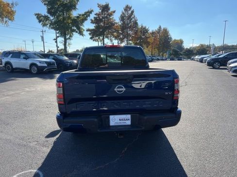 Used 2023 Nissan Frontier SV w/ SV Convenience Package image 4