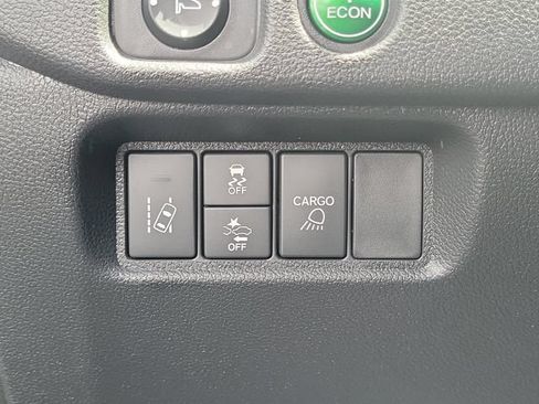 Used 2025 Honda Ridgeline Sport image 13
