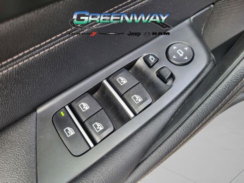 Used 2023 BMW 530i w/ Convenience Package image 27