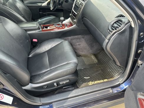 Used 2007 Lexus IS 250 AWD image 4