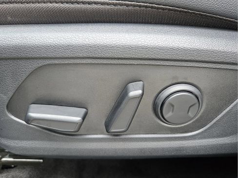 Used 2025 Kia Sportage EX image 15