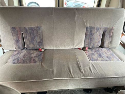 Used 1999 Ford E-150 and Econoline 150 image 35