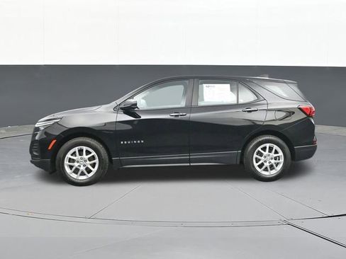 Used 2023 Chevrolet Equinox LS w/ LPO, Floor Liner Package FWD image 9