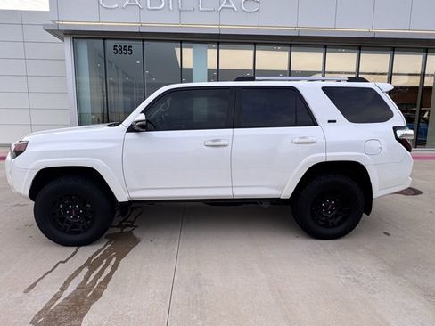 Used 2023 Toyota 4Runner SR5 Premium image 2