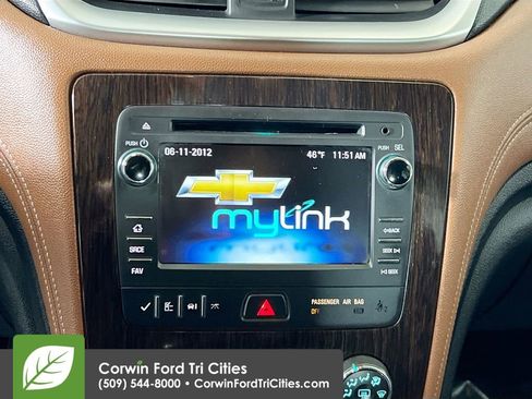 Used 2015 Chevrolet Traverse LT w/ Style and Technology Package AWD/4WD image 22