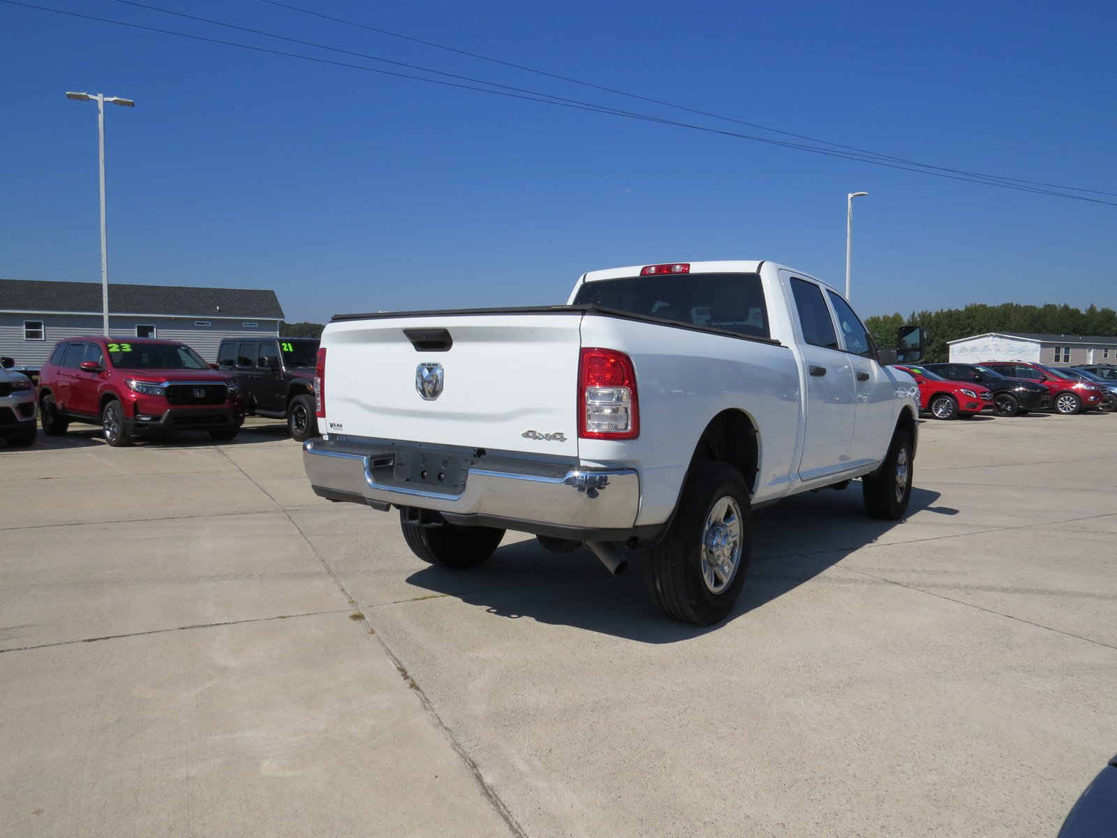 Used 2024 RAM 2500 Tradesman w/ Chrome Appearance Group AWD/4WD image 3