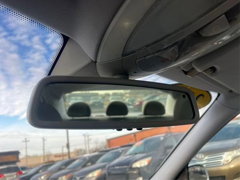 Used 2005 Mercedes-Benz E 320 4MATIC Sedan image 18