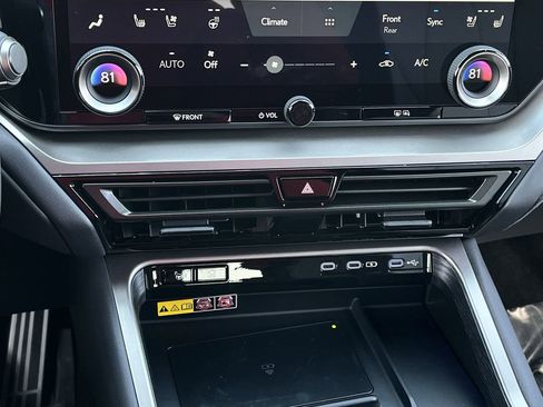 Used 2025 Lexus TX 350 AWD w/ Technology Package image 18