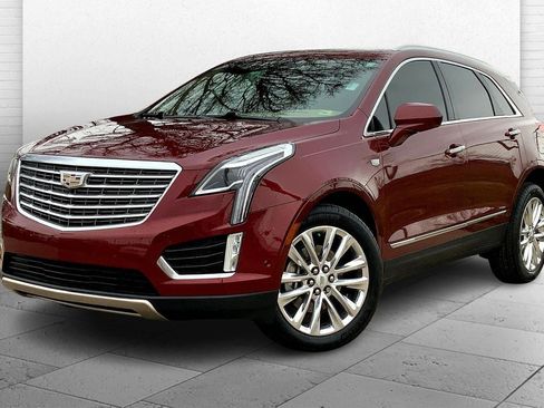 Used 2018 Cadillac XT5 Platinum w/ Driver Assist Package AWD/4WD image 12