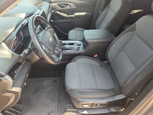 Used 2020 Chevrolet Traverse LT FWD image 18