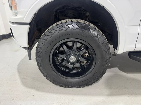 Used 2020 Ford F150 XLT w/ Equipment Group 301A Mid AWD/4WD image 9