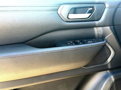 New 2026 Nissan Armada SV image 13