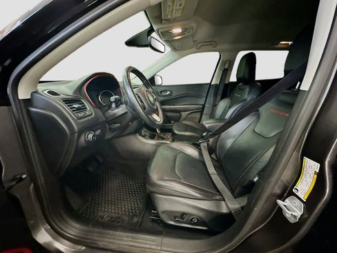 Used 2019 Jeep Compass Trailhawk w/ Leather Interior Group image 13