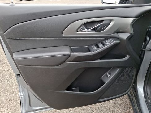 Certified 2023 Chevrolet Traverse LT image 14