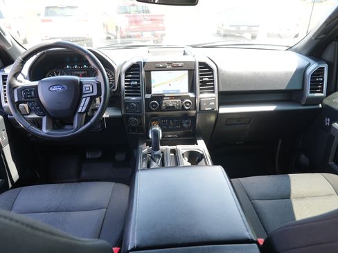 Used 2020 Ford F150 XLT w/ Equipment Group 302A Luxury AWD/4WD image 25