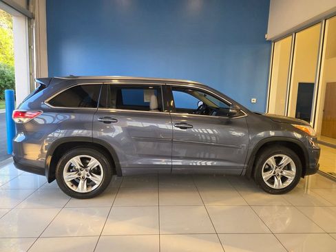 Used 2015 Toyota Highlander Limited Platinum AWD/4WD image 5