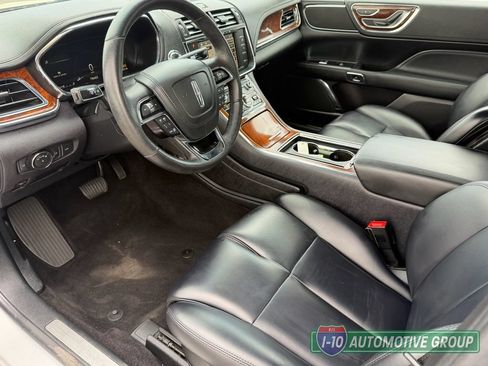 Used 2019 Lincoln Continental Premiere FWD image 22