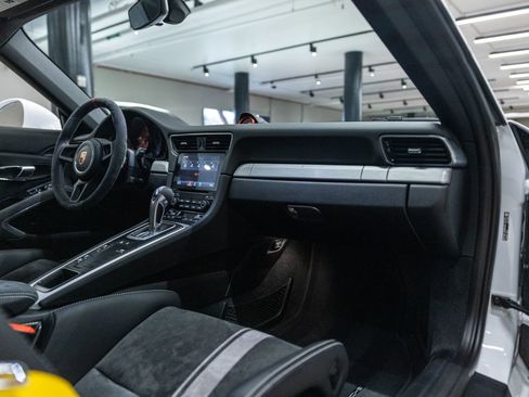 Certified 2018 Porsche 911 GT3 w/ Sport Chrono Package image 30