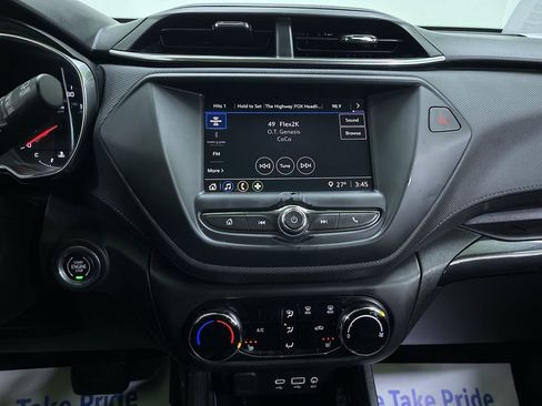 Used 2022 Chevrolet TrailBlazer LT w/ LPO, Blackout Package image 21